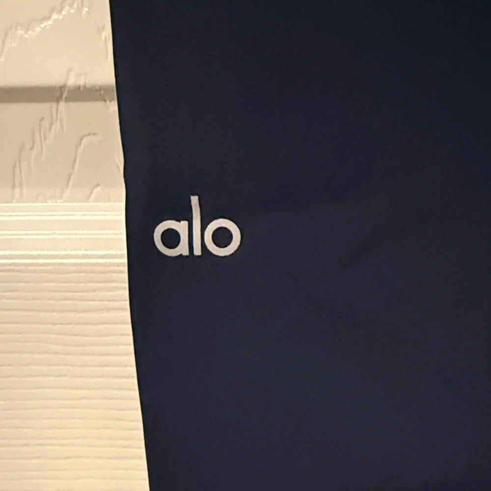 504 Alo Yoga High Waist Ripped Warrior Leggings XS Navy Blue Cutout